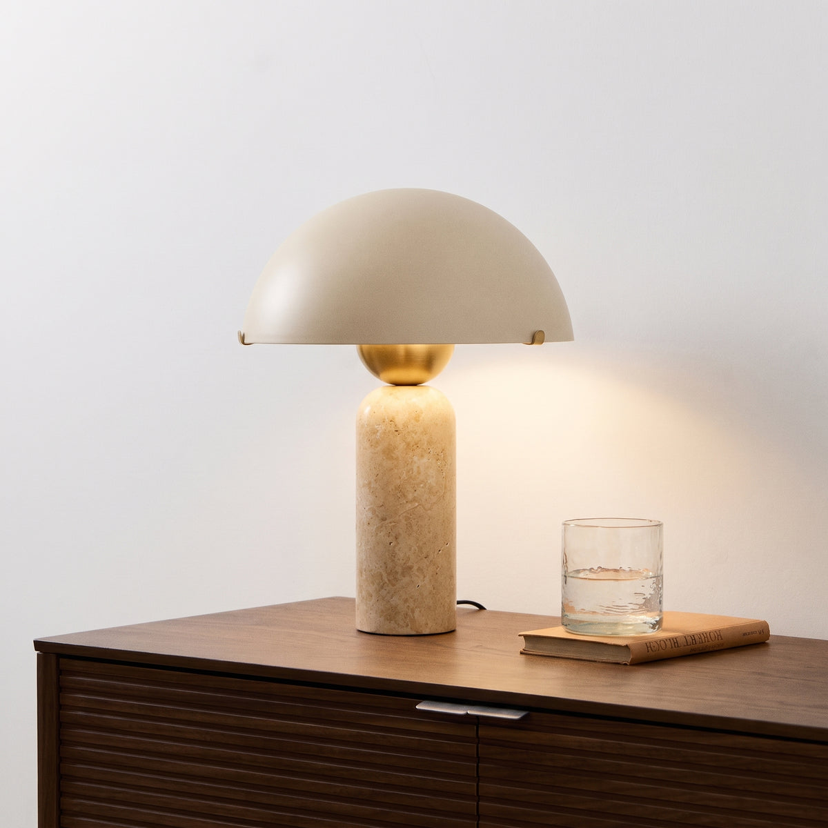 Lampada da tavolo a fungo Fiora in marmo
