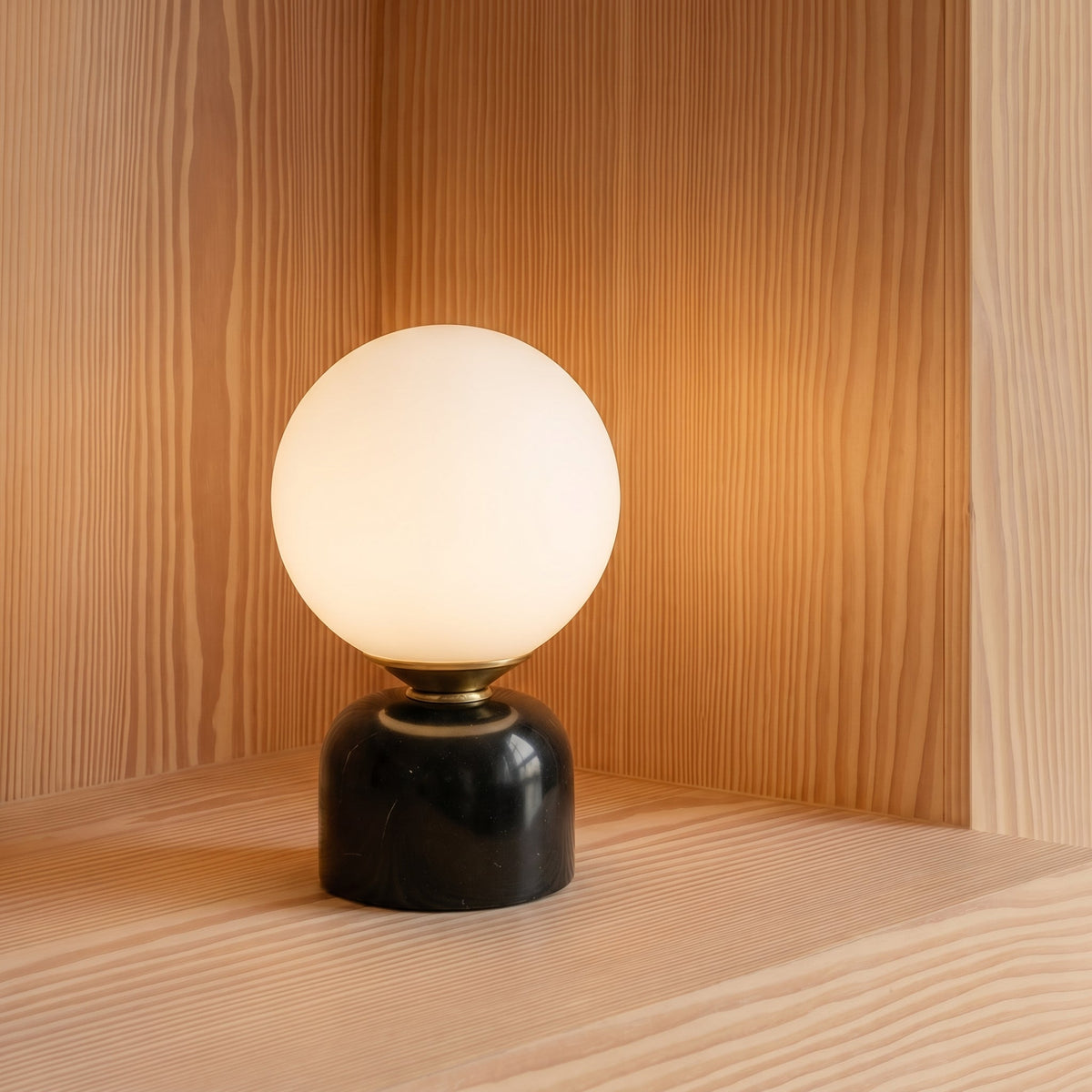 Lampada da tavolo Hindsa