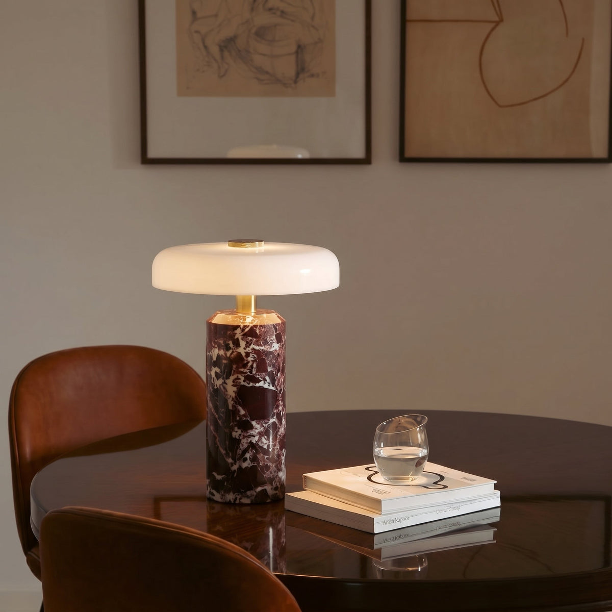 Tischleuchte aus Marmor und Glas