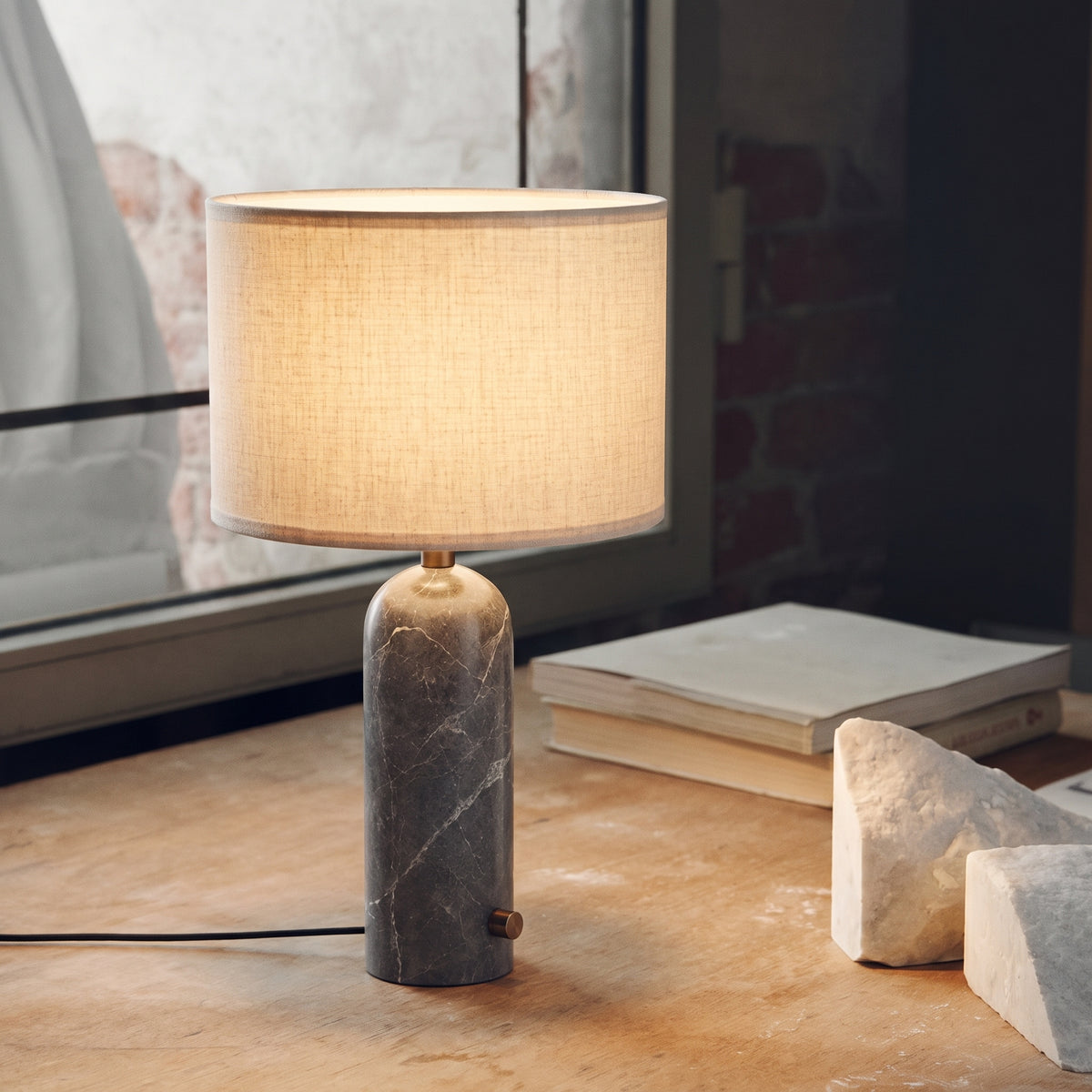 Nimbus Marble Silk Table Lamp