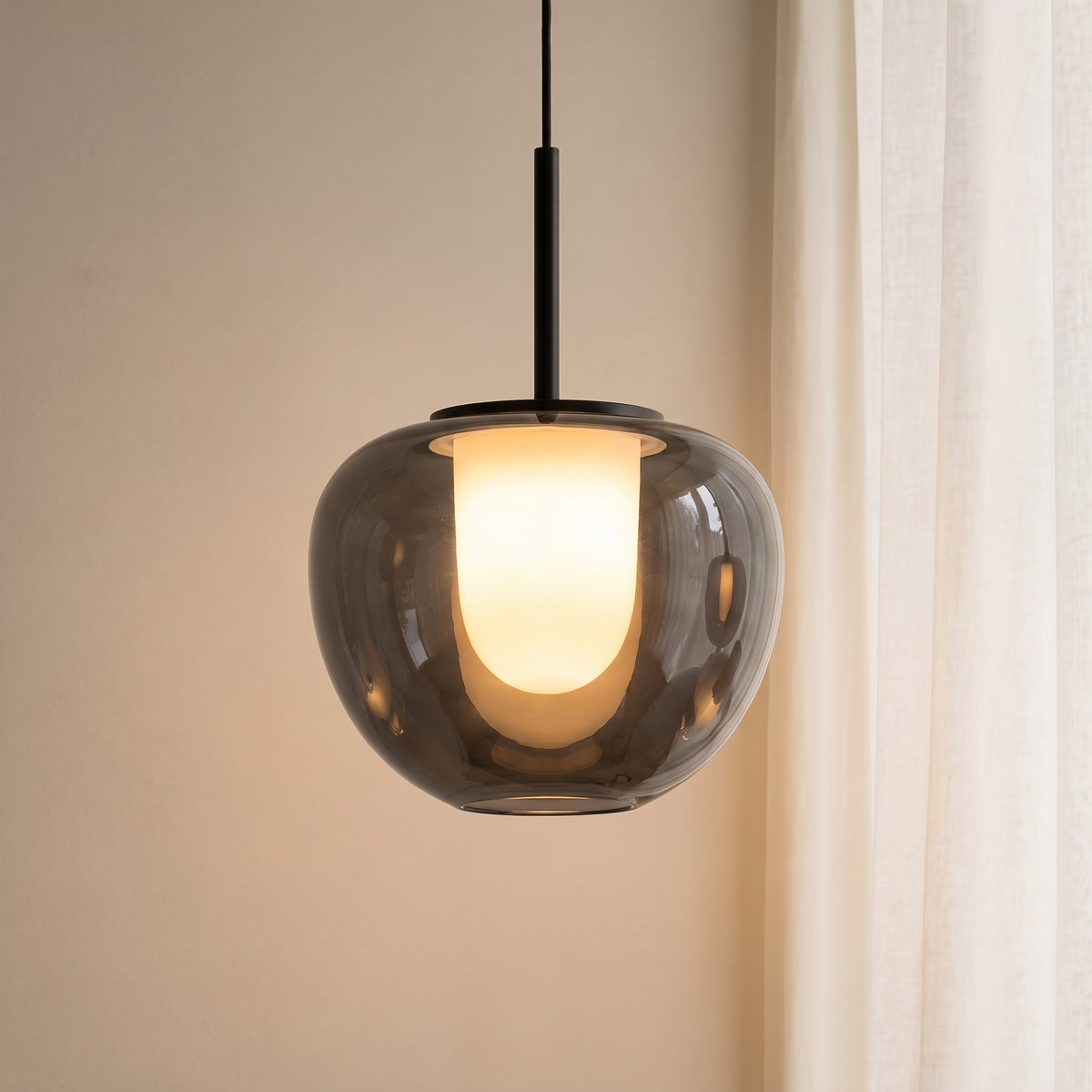 Nuri Glass Pendant Light